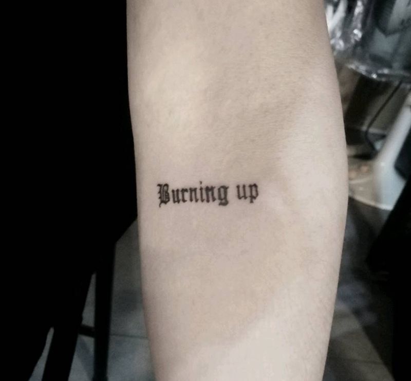 哥特字母纹身图片