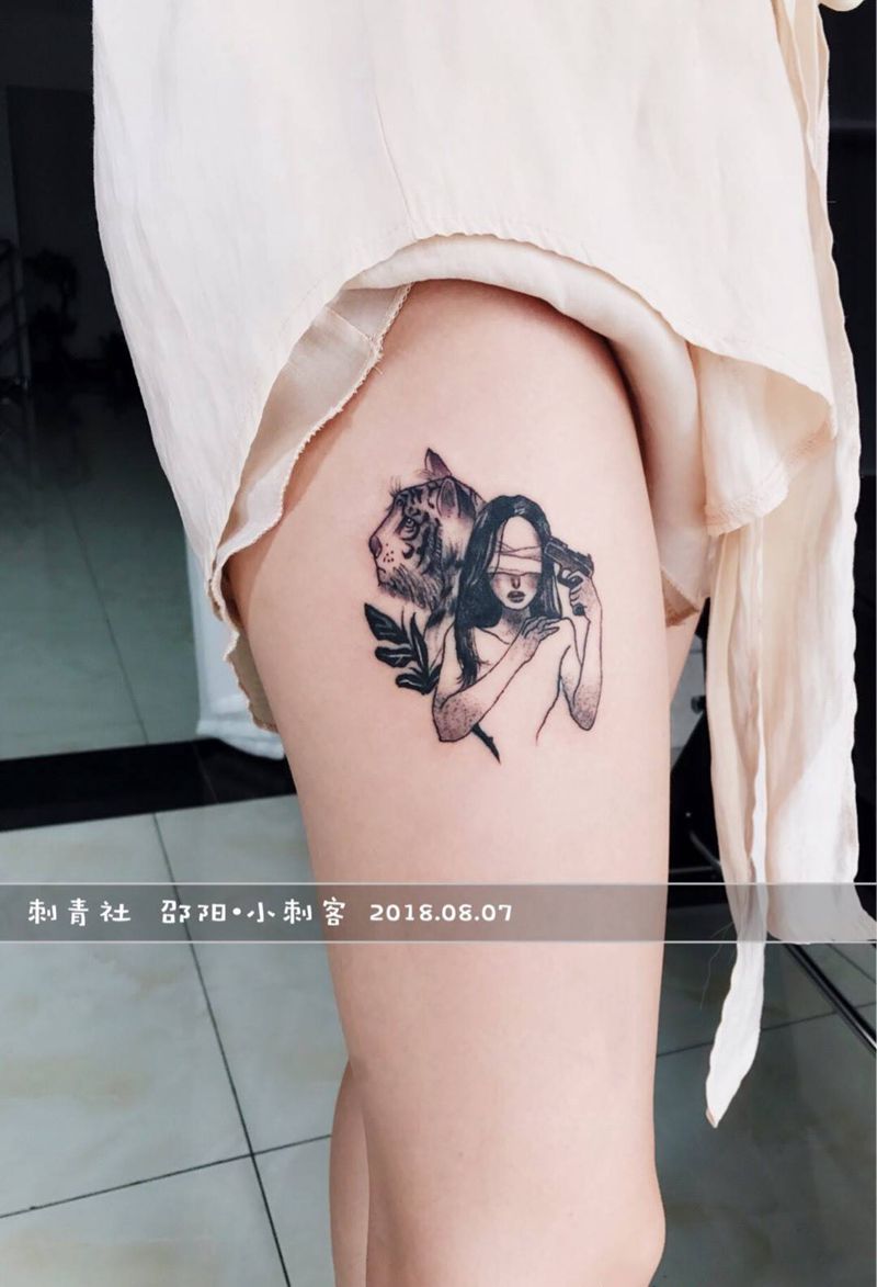 美女与野兽纹身图片