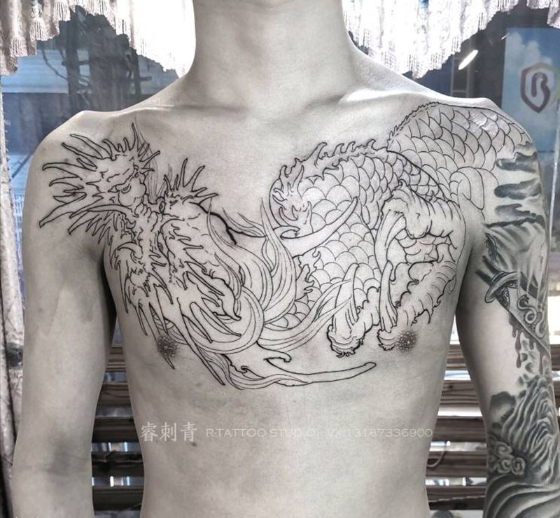 花胸龙纹身图片
