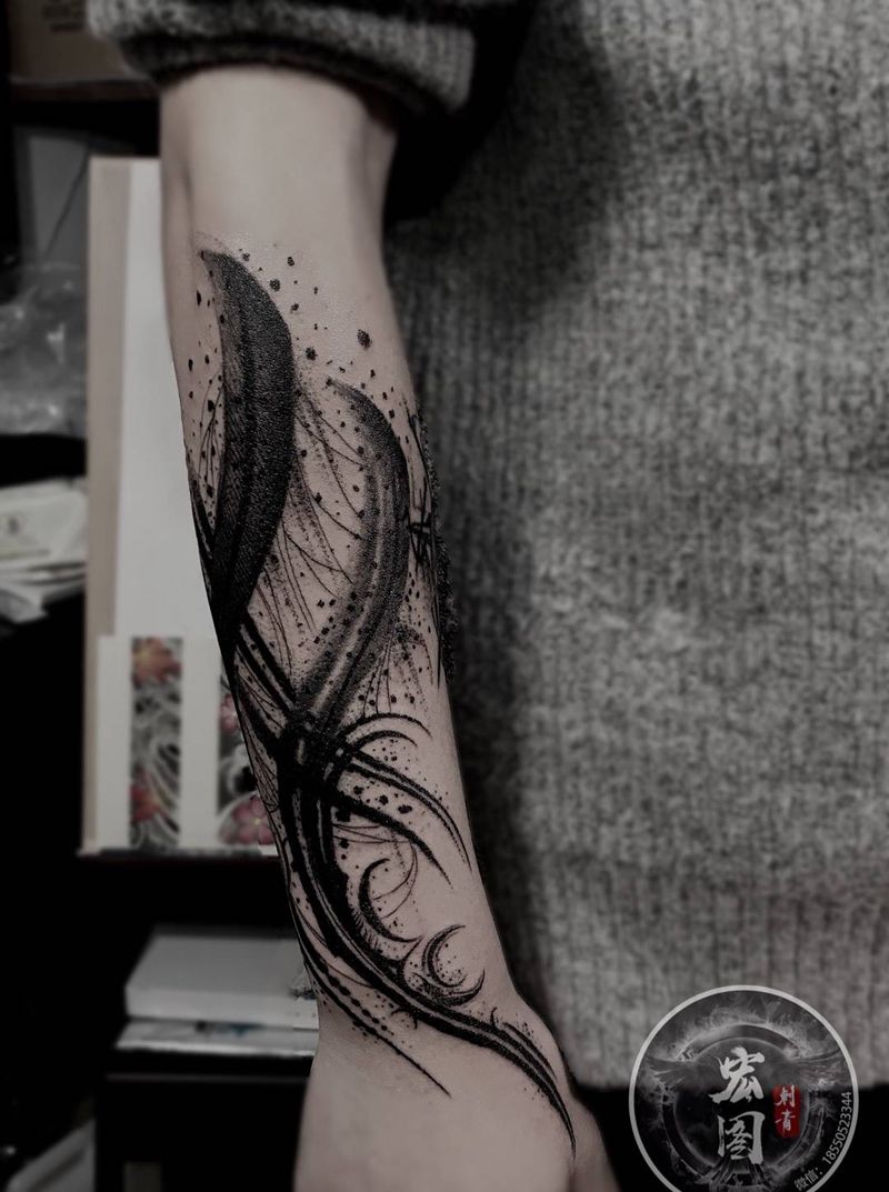 暗黑风纹身图片_手臂手部图腾花体字纹身图案