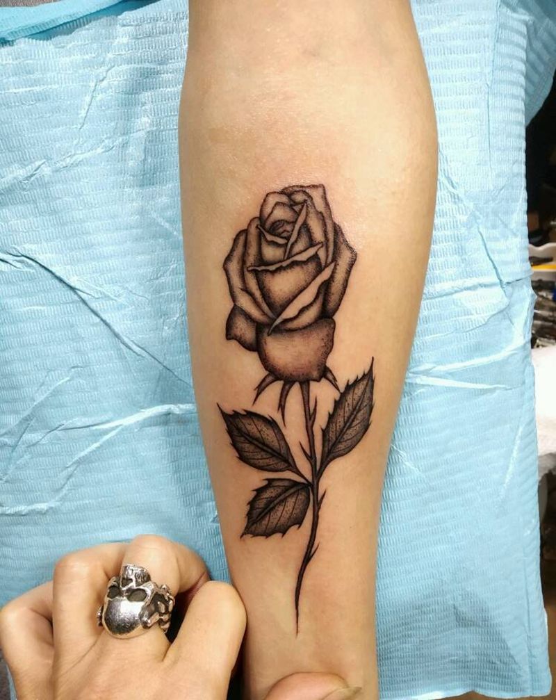 玫瑰纹身图片_手臂手部纹身图案