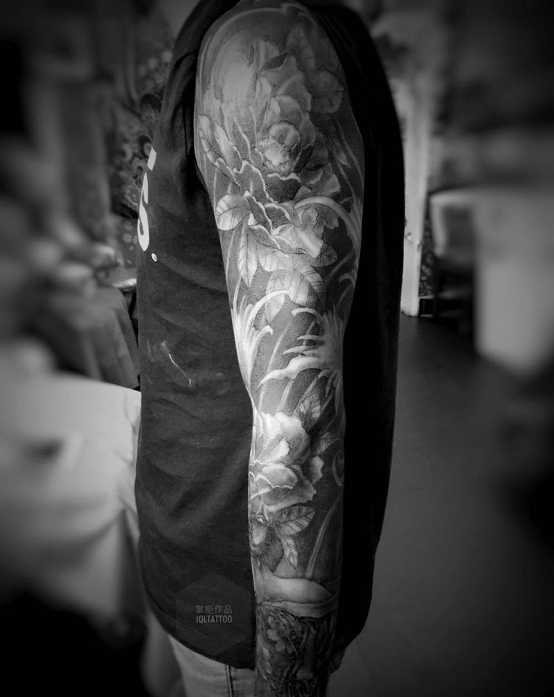 完成纹身图片_成品手臂手部传统写实植物人物图腾纹身图案