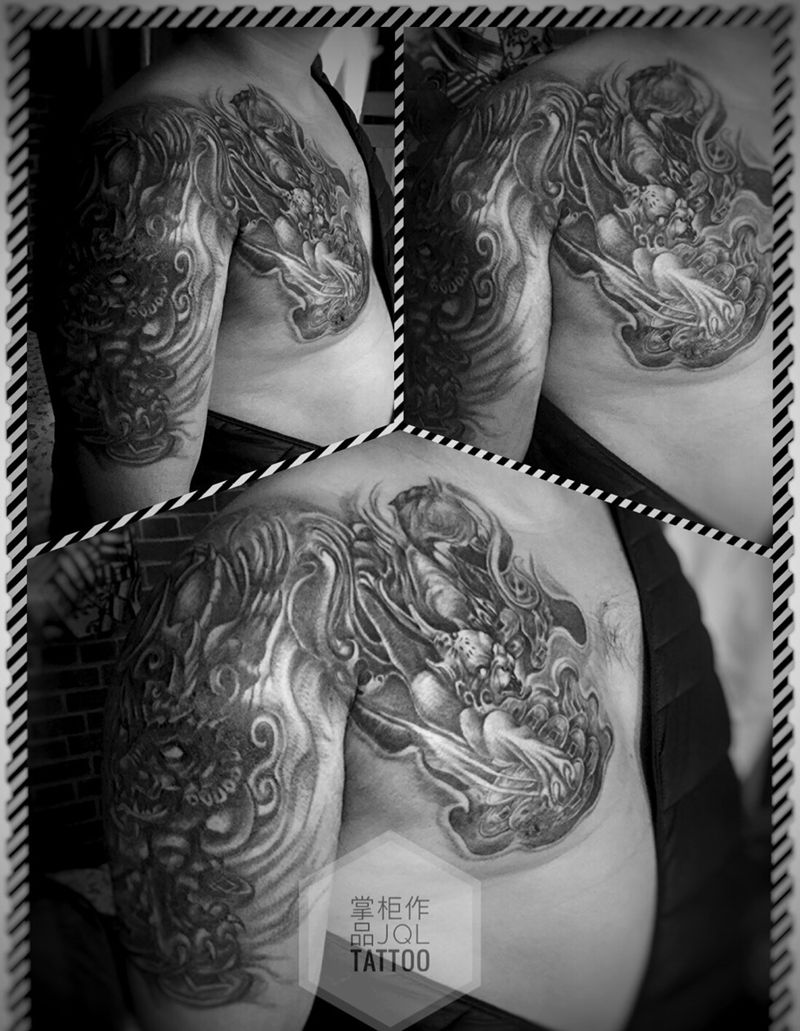 完成纹身图片_成品胸部肩部手臂手部传统写实鬼神动物纹身图案