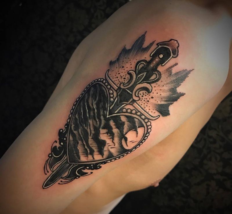 遮盖旧图纹身图片_成品手臂欧美静物纹身图案