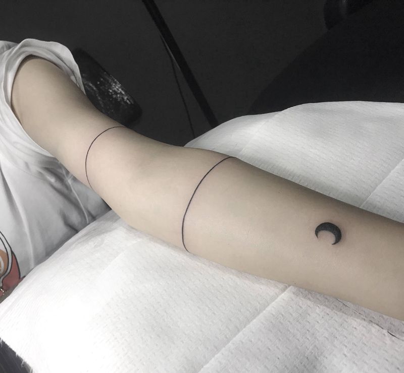 今天是简约风纹身图片_手臂几何纹身图案