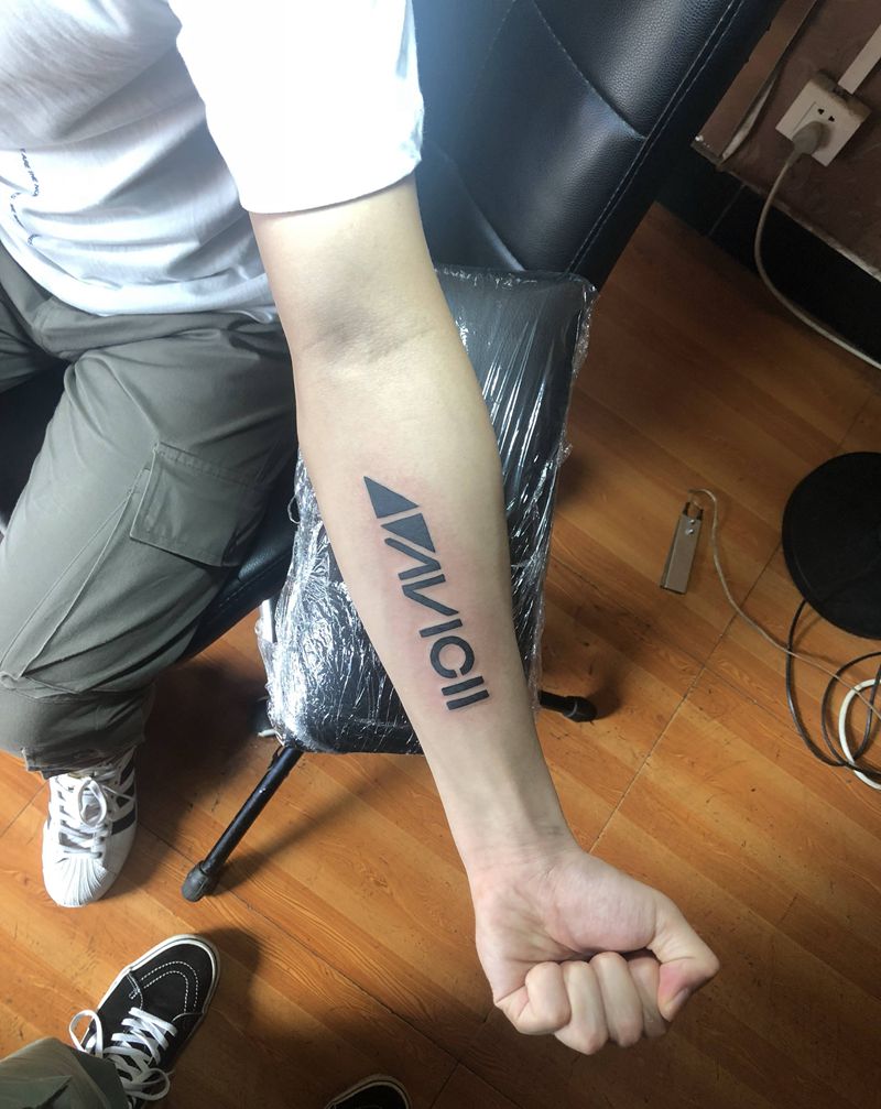 他说是 信仰纹身图片_手部纹身图案