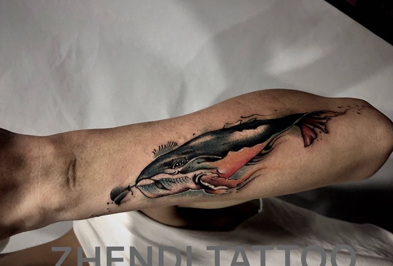 鲸鱼儿纹身图片_水彩水墨纹身图案