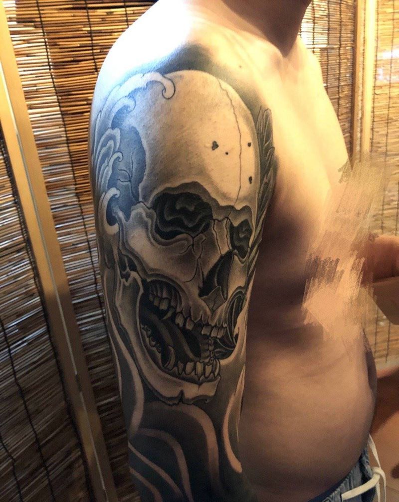 包大臂骷髅纹身图片_手臂新传统骷髅纹身图案