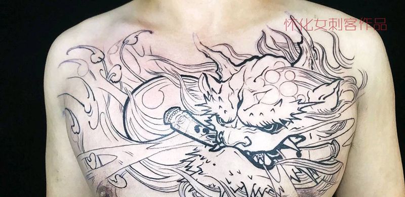 花胸纹身图片_新传统纹身图案