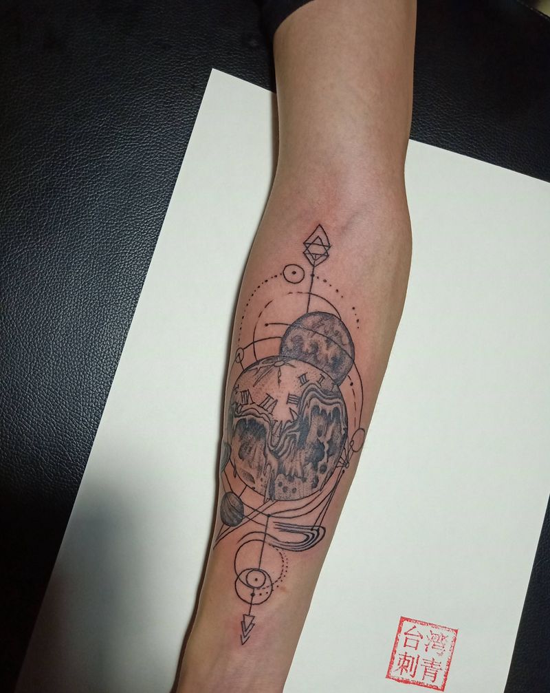 星球纹身图片_手臂纹身图案