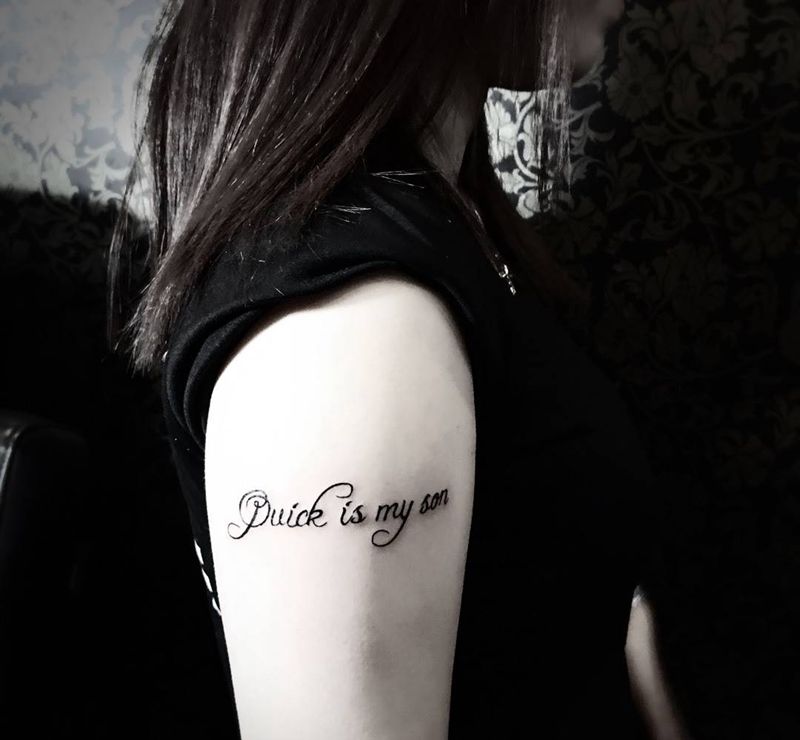 手臂纹身图片_成品手臂清新字符静物纹身图案