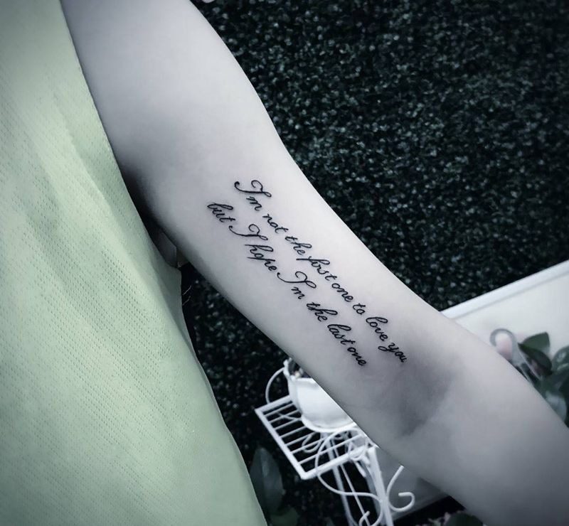 英文纹身图片_成品手臂传统清新字符静物纹身图案