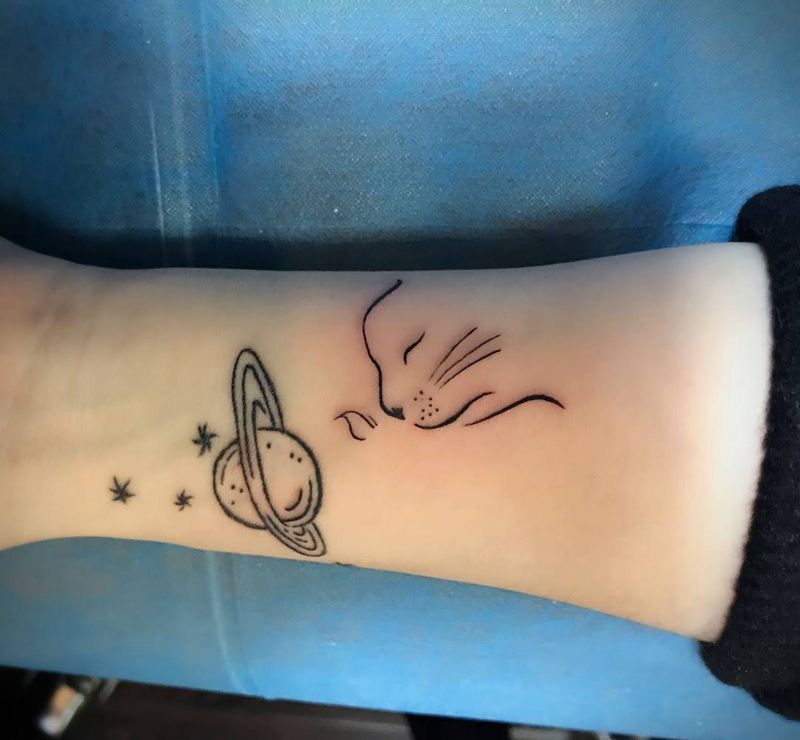 小猫咪纹身图片_成品手臂手部清新字符动物静物纹身图案