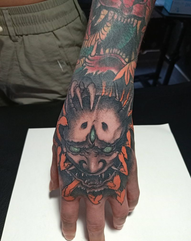 般若纹身图片_手部纹身图案