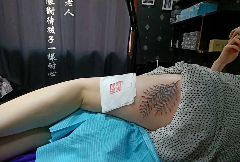 叶子  遮盖纹身图片_腿部纹身图案