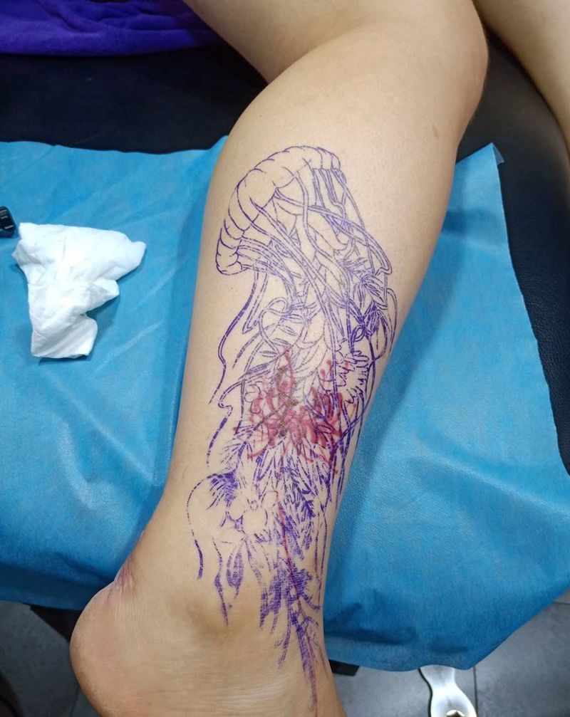 水母遮盖纹身图片_腿部纹身图案