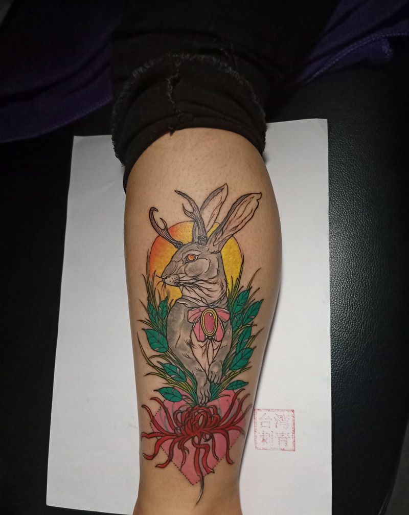 兔神  儿子属相  +彼岸花纹身图片_腿部纹身图案