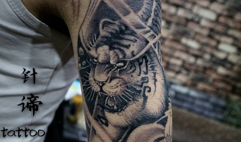 写实老虎纹身图片