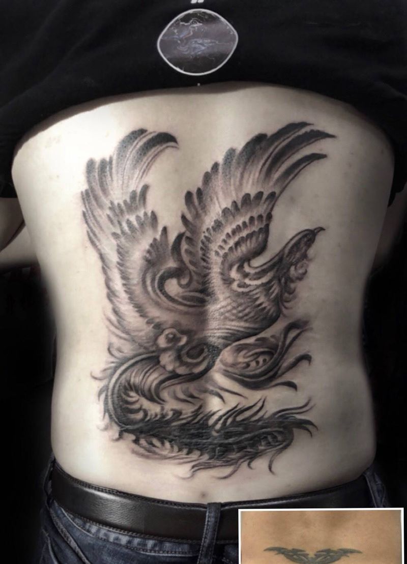 客人自选图（遮盖）纹身图片_成品背部传统动物纹身图案