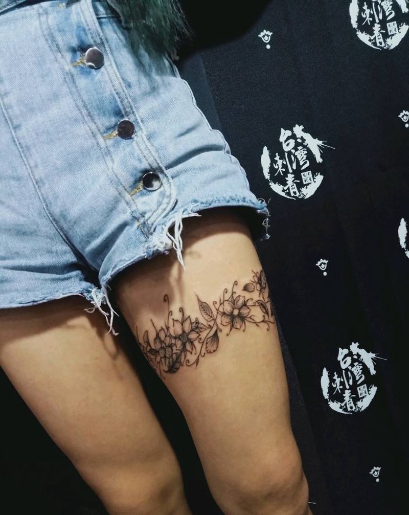 素花纹身图片_腿部纹身图案