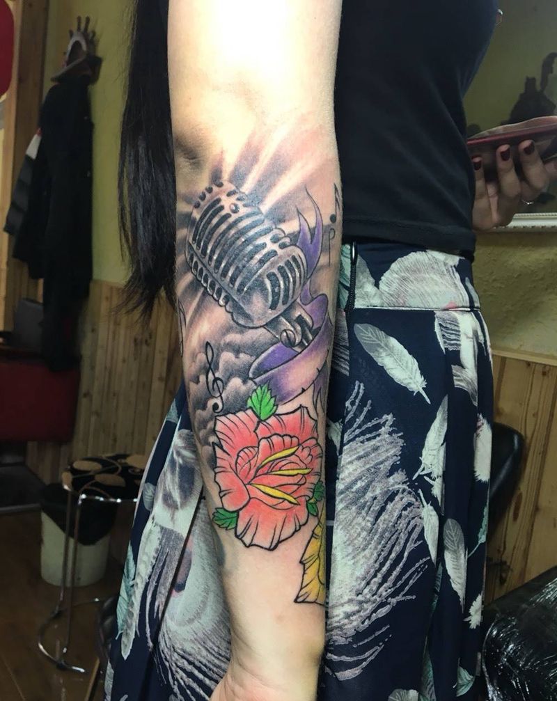 添加欧美传统纹身图片