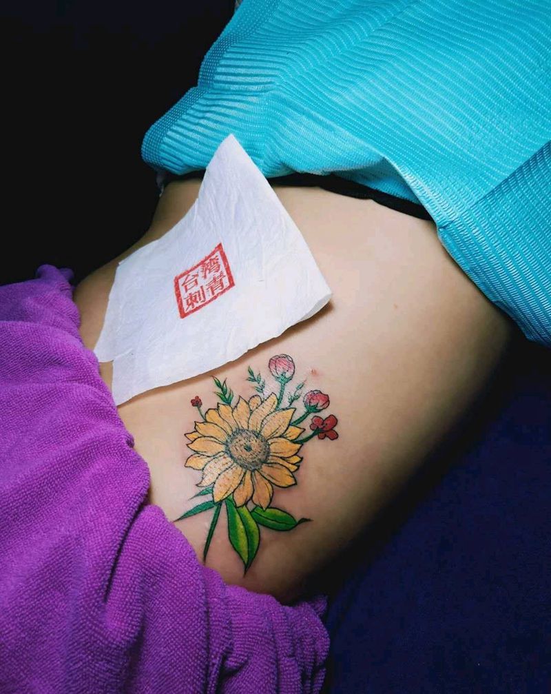 向日葵纹身图片_腰部纹身图案