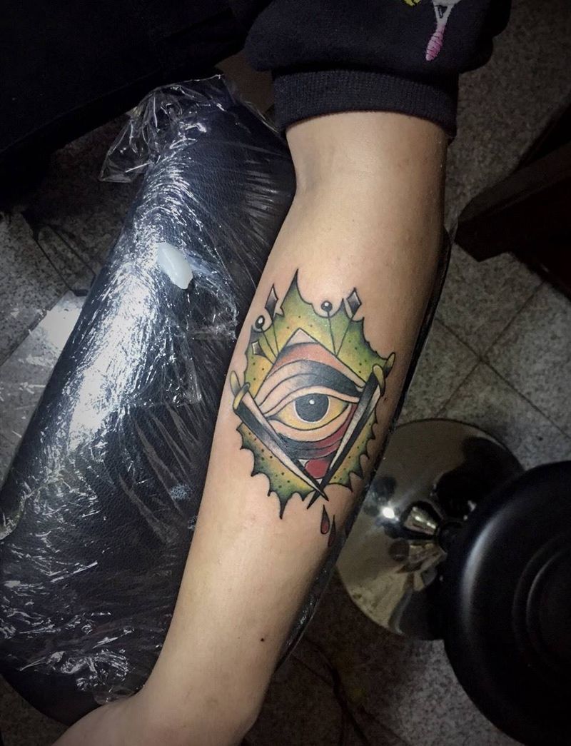 上帝之眼纹身图片