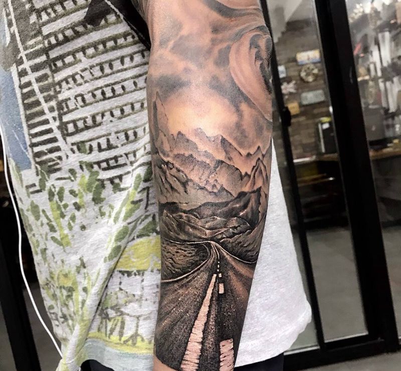 平凡路纹身图片