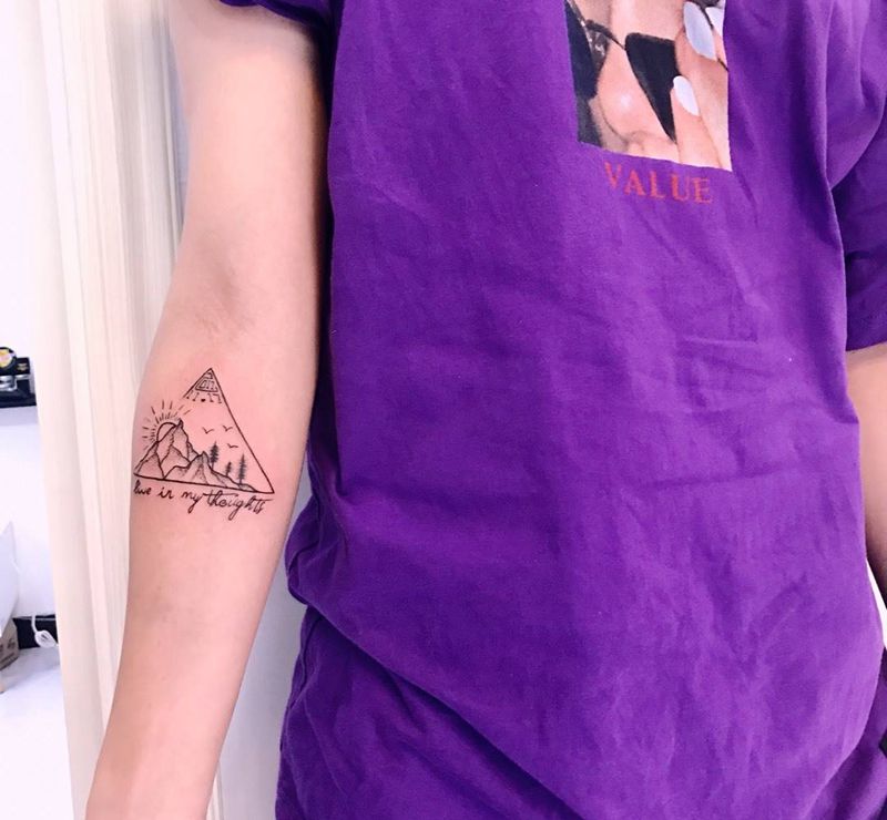 一个有意义的纹身纹身图片_成品手臂清新欧美几何植物原创纹身图案