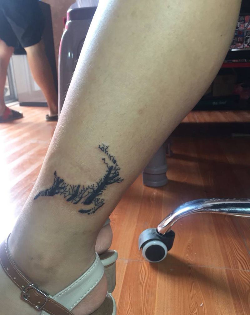 小鹿鹿纹身图片