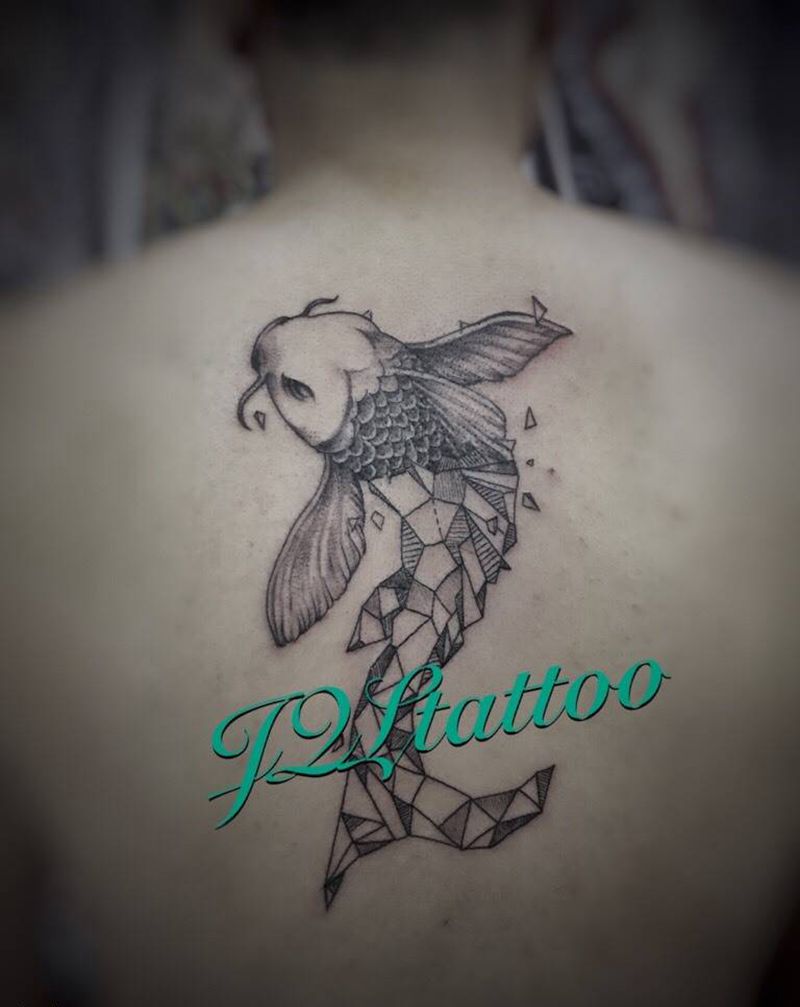 块块鱼纹身图片_成品背部清新动物纹身图案