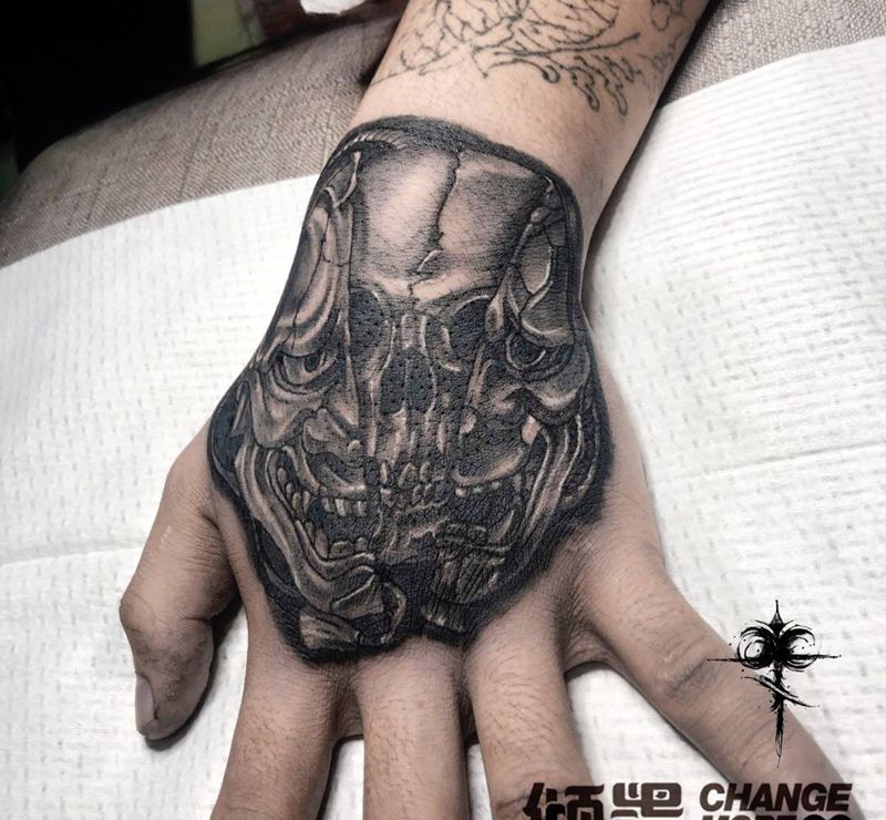 写实班若骷髅纹身图片_手部欧美写实纹身图案