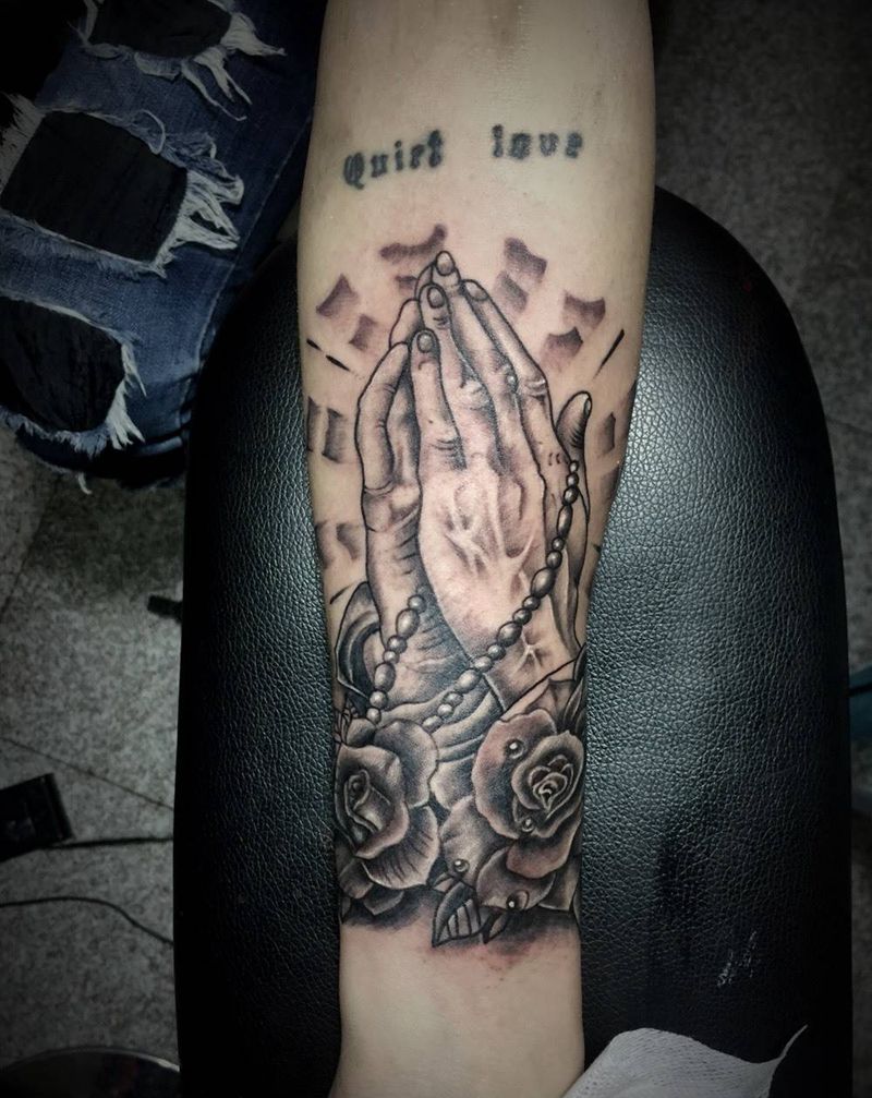 祈祷花开纹身图片