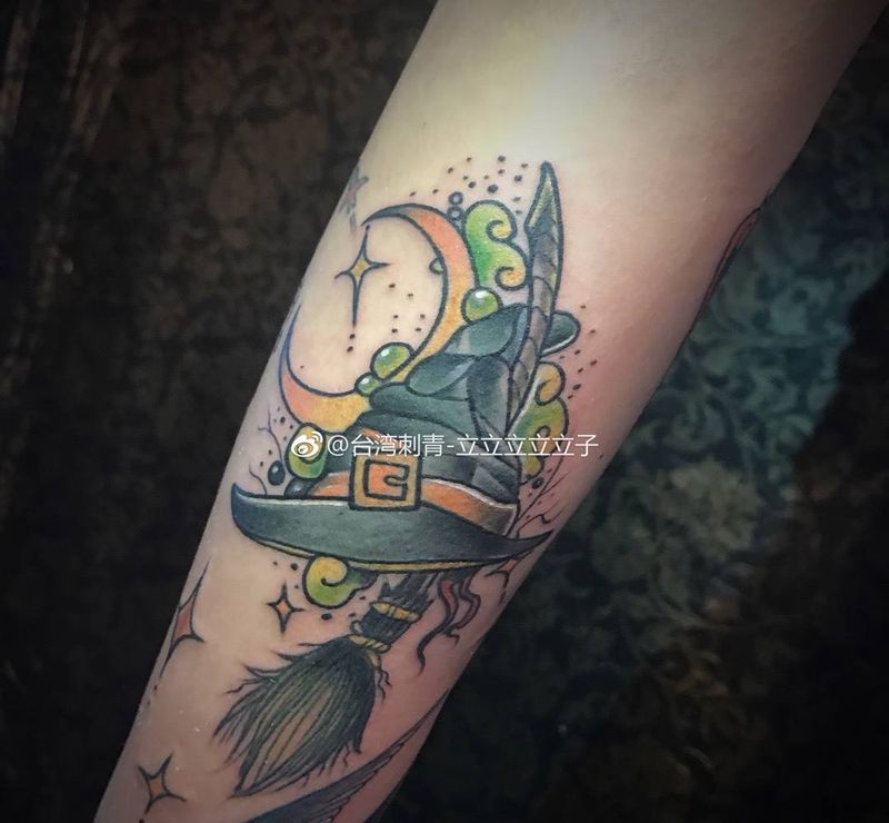 女巫帽纹身图片_成品手臂欧美静物纹身图案