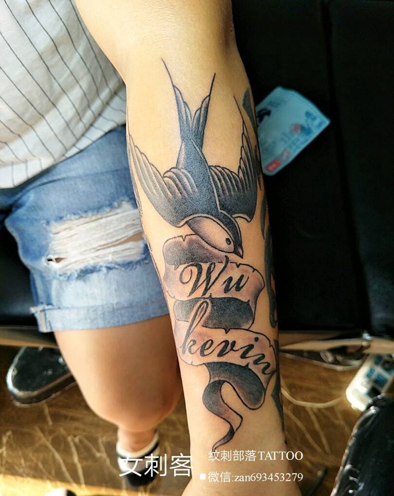 燕纹身图片_欧美清新纹身图案
