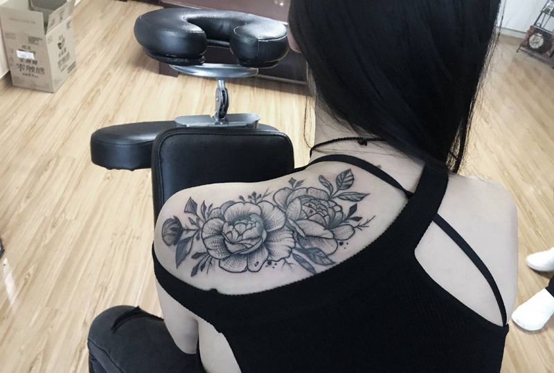 吉首纹身纹身图片_肩部纹身图案