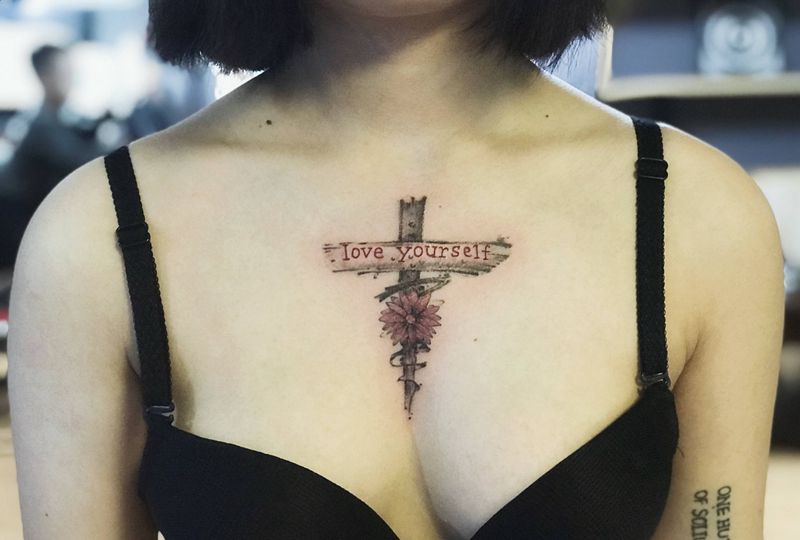 吉首纹身瞳画刺青纹身图片_胸部纹身图案