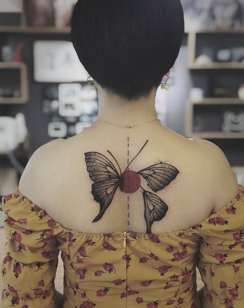 吉首纹身，瞳画刺青纹身图片_背部纹身图案