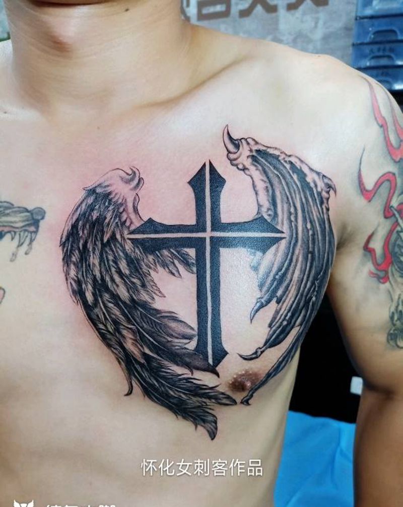 天使与魔鬼纹身图片_胸部欧美写实图腾纹身图案
