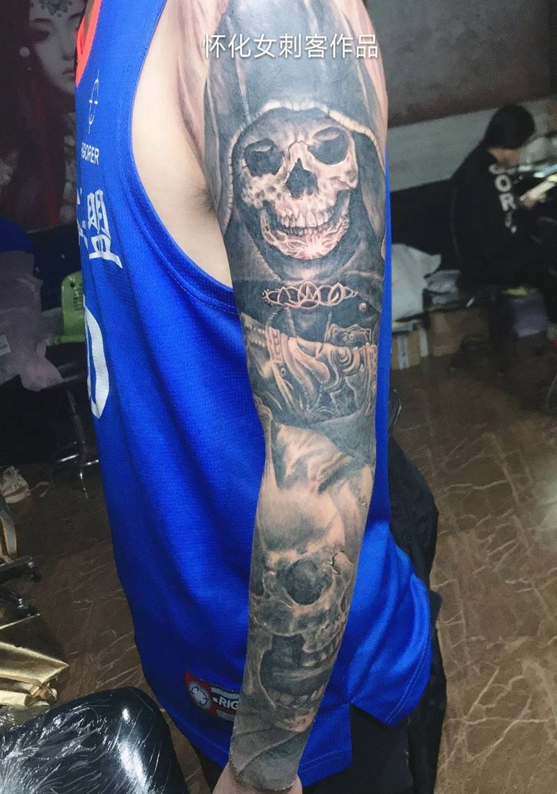 死神纹身图片_手臂欧美写实遮盖纹身图案