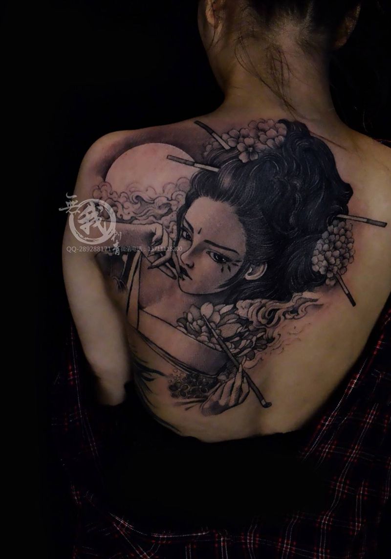 遮盖纹身图片_成品肩部背部人物传统纹身图案