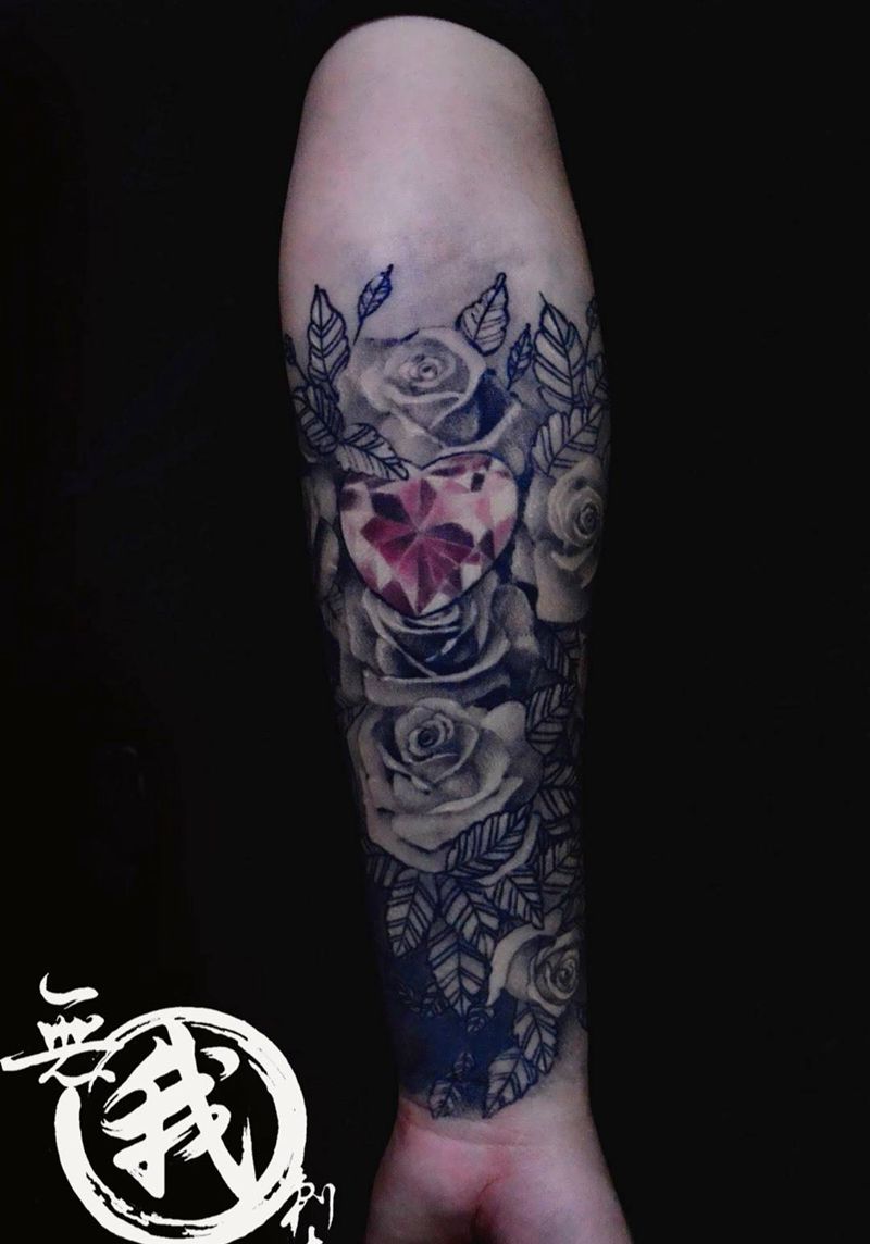砖石玫瑰纹身图片_手部手臂欧美写实植物纹身图案