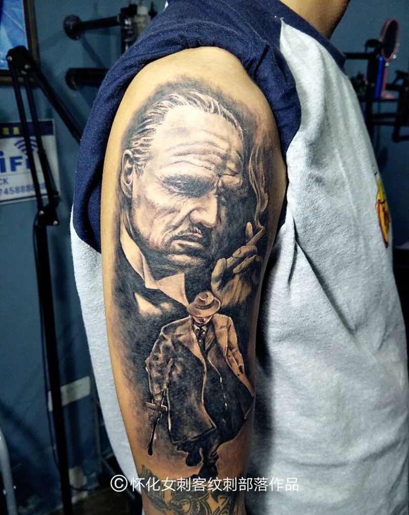 霸气侧漏纹身图片_手臂欧美写实人物纹身图案