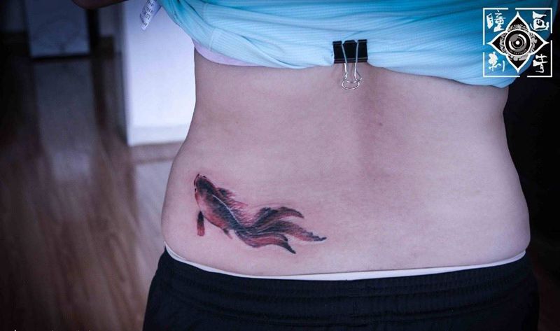 水墨鱼纹身纹身图片