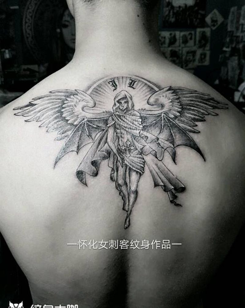 天使恶魔纹身图片_背部欧美纹身图案