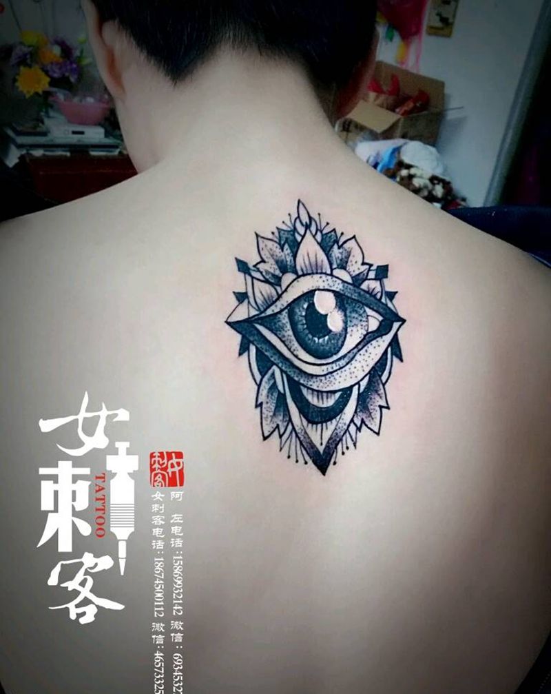 眼睛纹身图片