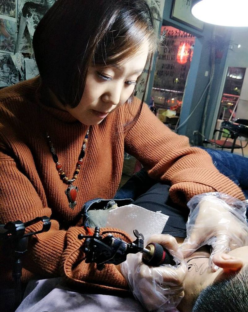 工作花絮纹身图片