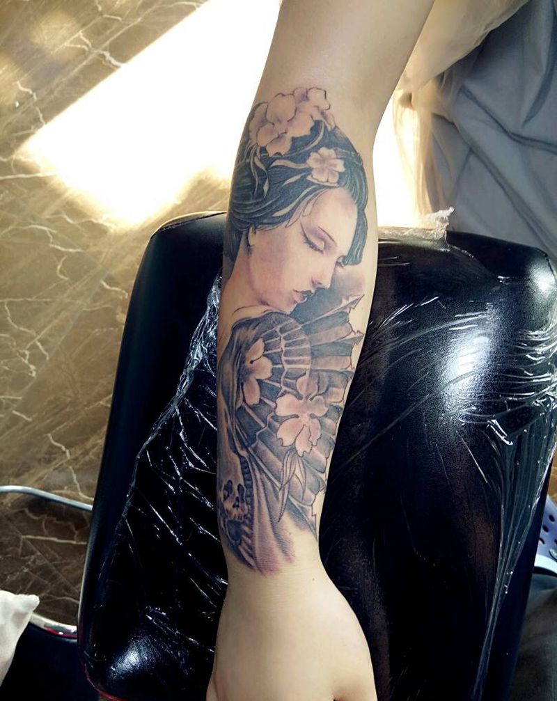 艺妓纹身图片_手臂传统人物纹身图案