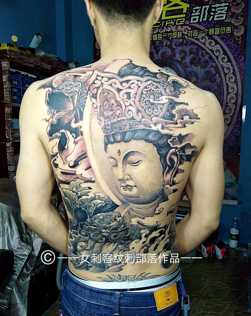 满背菩萨纹身图片_传统人物宗教满背纹身图案