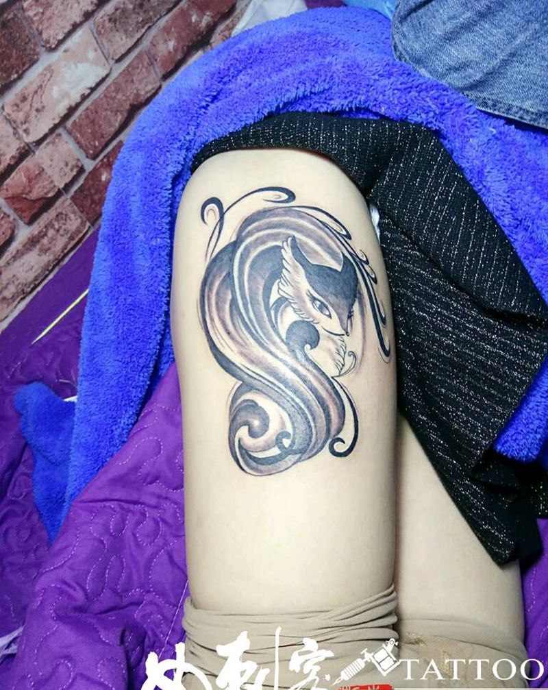 妖娆纹身图片_腿部清新动物成品纹身图案